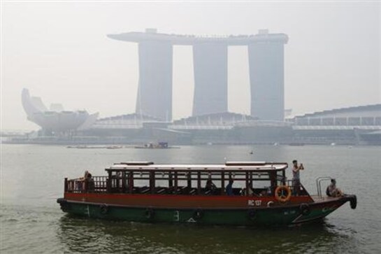 Singapore asks Indonesia for 'definitive action' on air pollution Singapore asks Indonesia for 'definitive action' on air pollution