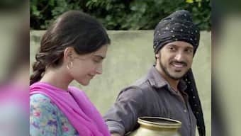 Bhaag Milkha Bhaag: Check out Farhan and Sonam's chemistry in Mera Yaar