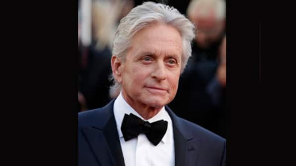 Douglas clarifies cancer and oral sex comments