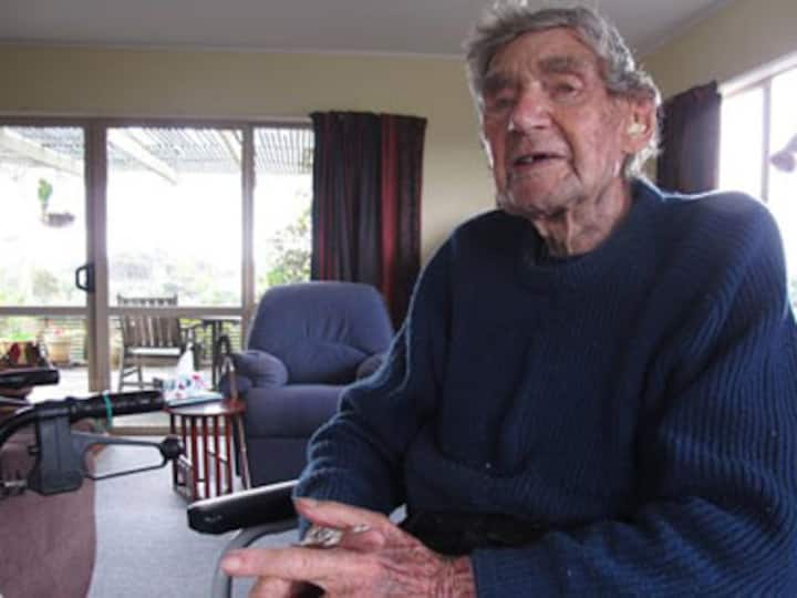 'I don't think I'm old,' says 105-year-old driver 
