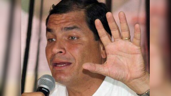 Obama downplays Snowden, Ecuador remains defiant