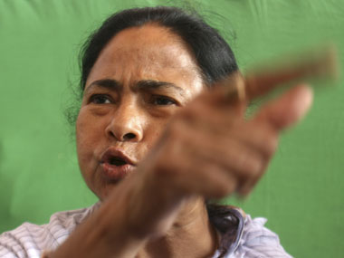 Mamata accuses media house of plotting to murder her Mamata accuses media house of plotting to murder her