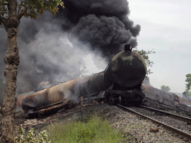 Naxal threat: Night train service cancelled in Dandakaranya Naxal threat: Night train service cancelled in Dandakaranya