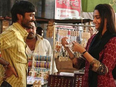 Raanjhanaa review: Dhanush is the film's saving grace Raanjhanaa review: Dhanush is the film's saving grace