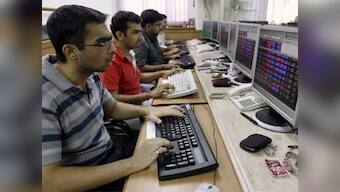 Bloodbath: Sensex closes down 300 pts on weak rupee; JSPL biggest loser