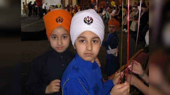 Indo-Canadian MPs slam ban on Sikh turban on soccer field