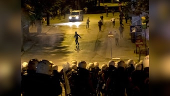 Riot police occupy Istanbul's Taskin Square, push back protesters