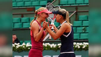 Makarova, Vesnina win women's doubles French Open title