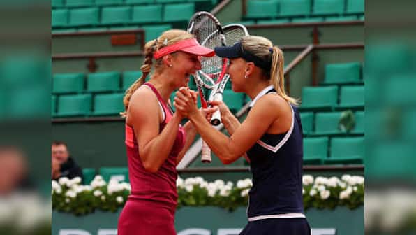Makarova, Vesnina win women's doubles French Open title