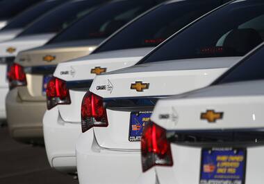 Don't buy a white car. Here's why