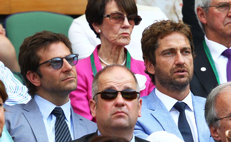Bradley Cooper and Gerard Butler attend men's final match between Andy Murray and Novak Djokovic. Clive Brunskill/Getty Images Bradley Cooper and Gerard Butler attend men's final match between Andy Murray and Novak Djokovic. Clive Brunskill/Getty Images