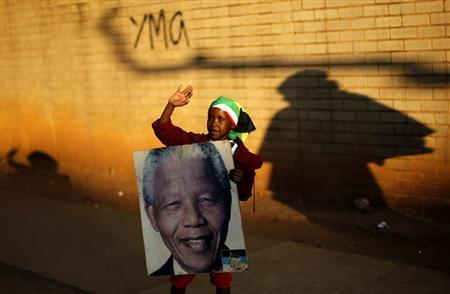 Macabre Mandela feud: Rebury bodies, court says Macabre Mandela feud: Rebury bodies, court says