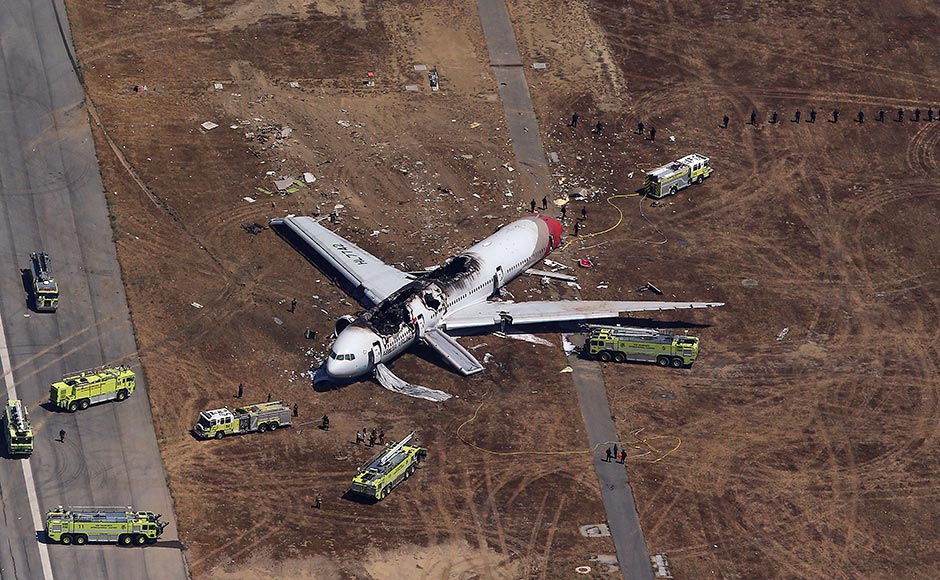 Photos Asiana plane from Seoul crashes while landing in San Francisco