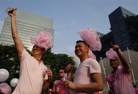Singapore's "Pink Dot" rally shows growing pressure for gay rights Singapore's "Pink Dot" rally shows growing pressure for gay rights