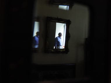 The study looked at health and insurance records of more than 429,000 former workers in France and found that the risk of developing dementia declined with each additional year worked beyond an average retirement age. Reuters