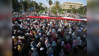 President Mursi, Egypt military refuse to budge as deadline passes
