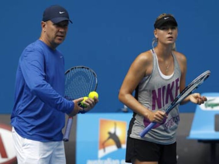 Sharapova splits from coach Hogstedt