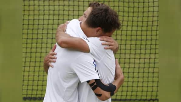 Emotional Janowicz wins Polish shootout