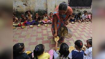 Cooks ignore warnings, faint after eating midday meal in Bihar