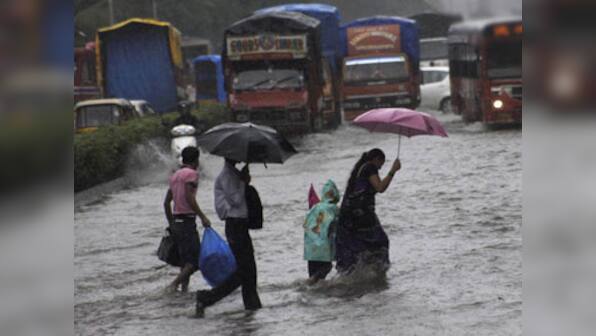 Heavy rains: Mumbra bypass develops crater, closed for traffic