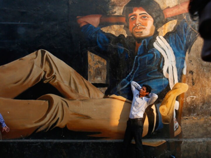 Stars, film costumes and studios in Mumbai's Bollywood tour itinerary 
