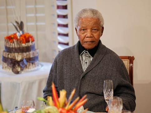SA govt calls on people to uphold democracy, pray for Mandela SA govt calls on people to uphold democracy, pray for Mandela