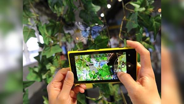 Will Nokia Lumia 1020 kill Samsung S4 zoom? Critics say it could