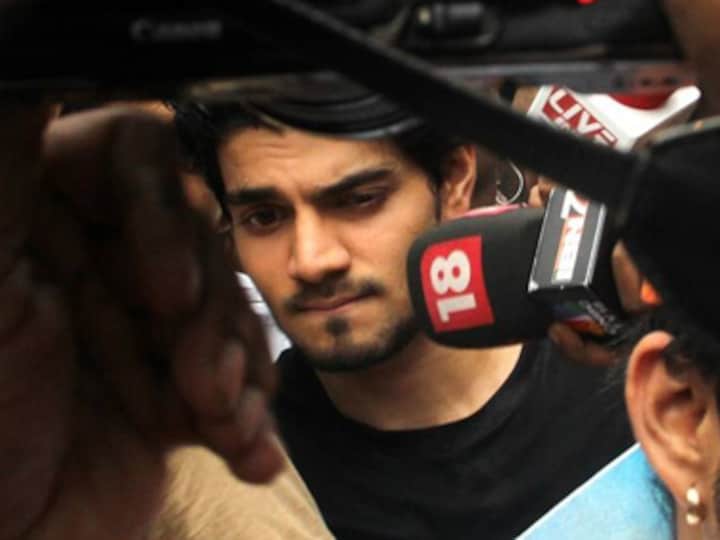 Extremely happy that my son is back home: Suraj Pancholi's mother 