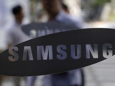 Samsung posts record $8.5 bn profit but mobile business shrinks Samsung posts record $8.5 bn profit but mobile business shrinks