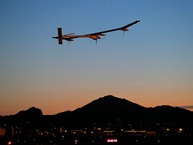 Solar-powered plane finishes cross-continental journey, lands in New York Solar-powered plane finishes cross-continental journey, lands in New York