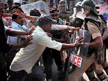 Shutdown in Andhra to oppose statehood to Telangana Shutdown in Andhra to oppose statehood to Telangana