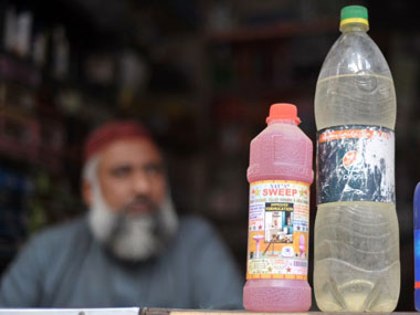 Photo identity compulsory to purchase acid: Centre tells SC Photo identity compulsory to purchase acid: Centre tells SC