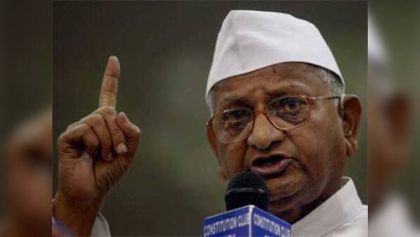 Anna accuses UPA of 'betrayal' on Lokpal, threatens fresh stir