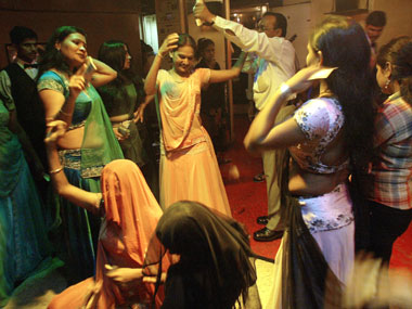 SC paves way for Mumbai dance bars: Between govt agendas and judiciary, law has taken one step forward, two back over past 14 years SC paves way for Mumbai dance bars: Between govt agendas and judiciary, law has taken one step forward, two back over past 14 years