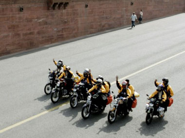 Delhi: No bike stunts on roads or face criminal charges, say police Delhi: No bike stunts on roads or face criminal charges, say police