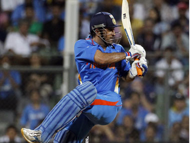 Super Dhoni guides India to thrilling one wicket victory over SL in final Super Dhoni guides India to thrilling one wicket victory over SL in final