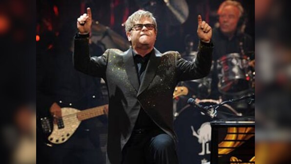 Elton John cancels remaining New Zealand tour performances due to pneumonia diagnosis; shows postponed to 2021