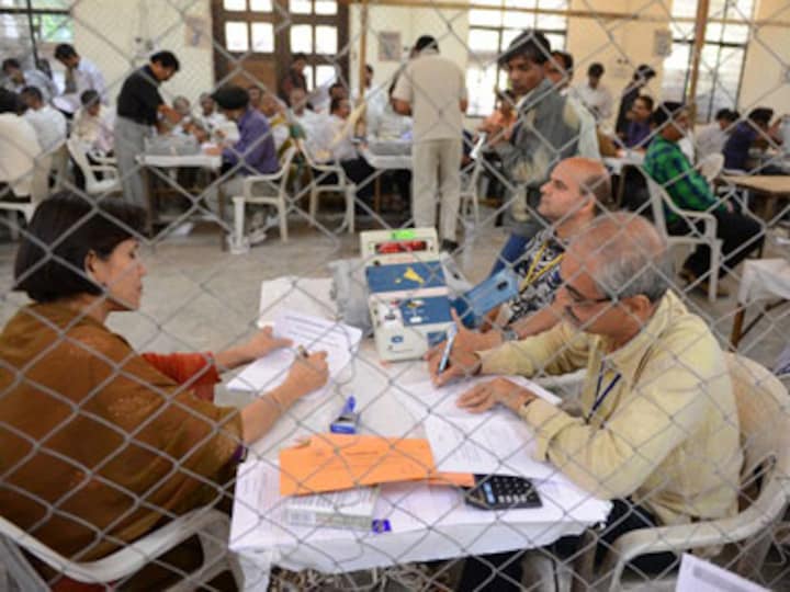 5 killed during fourth phase of West Bengal panchayat polls
