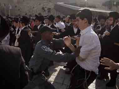 Israel lawmakers to meet over anonymous prisoner Israel lawmakers to meet over anonymous prisoner