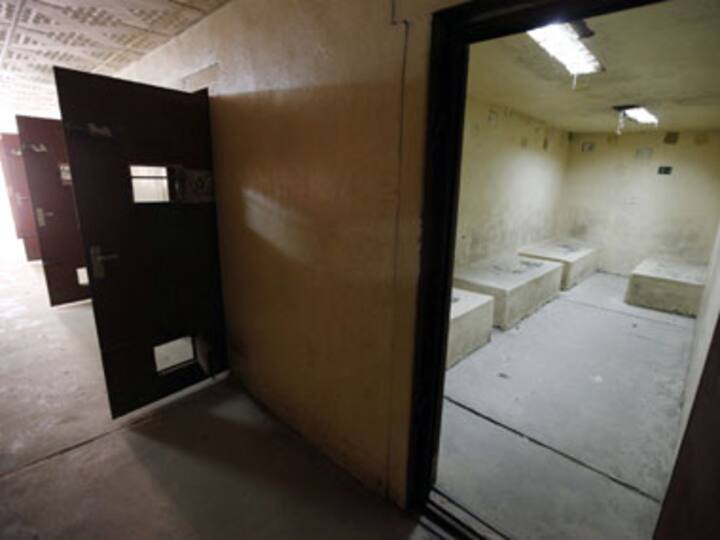 Hundreds of convicts, al-Qaeda leaders break out of Iraq jail