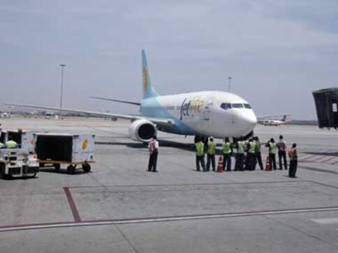 DGCA begins probe into JetLite plane engine failure DGCA begins probe into JetLite plane engine failure