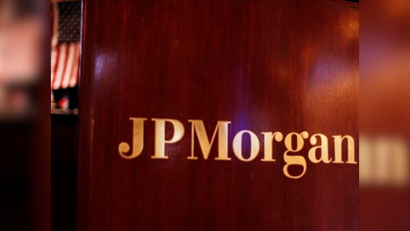JPMorgan launches smartphone app to provide online banking facilities and attract new depositors