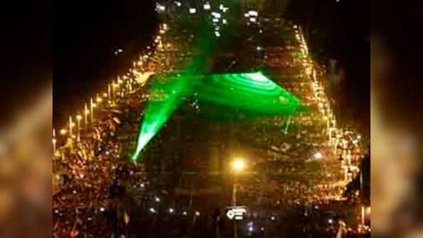 Morsi clings to power, says he is still 'legitimate' president of Egypt