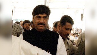 Maharashtra AAP accuses Munde, Pawar of election malpractice
