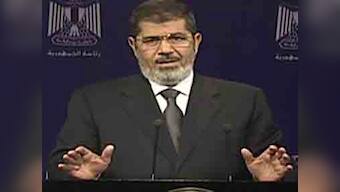 Clashes leave 23 dead as Morsi remains defiant 