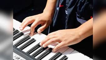 Scientists develop piano keyboard that can sound like guitar