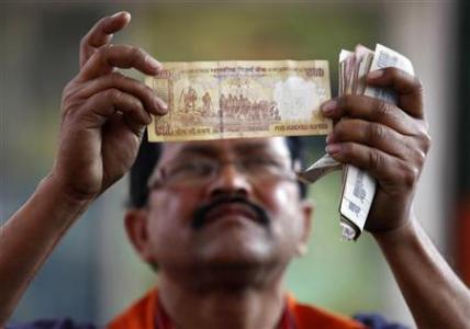 Rupee fall forces RBI to crackdown on speculative forex trade Rupee fall forces RBI to crackdown on speculative forex trade