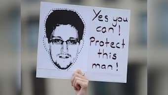 Does Iceland want to grant citizenship to Snowden?