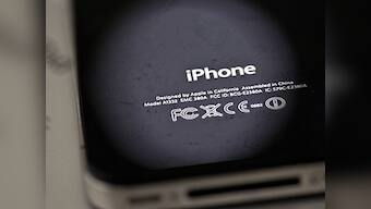 Apple supplier to ship two models of iPhones in September: report 