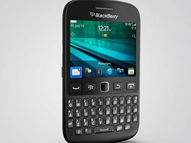 BlackBerry 9720 with BB 7, QWERTY keyboard and touchscreen launched